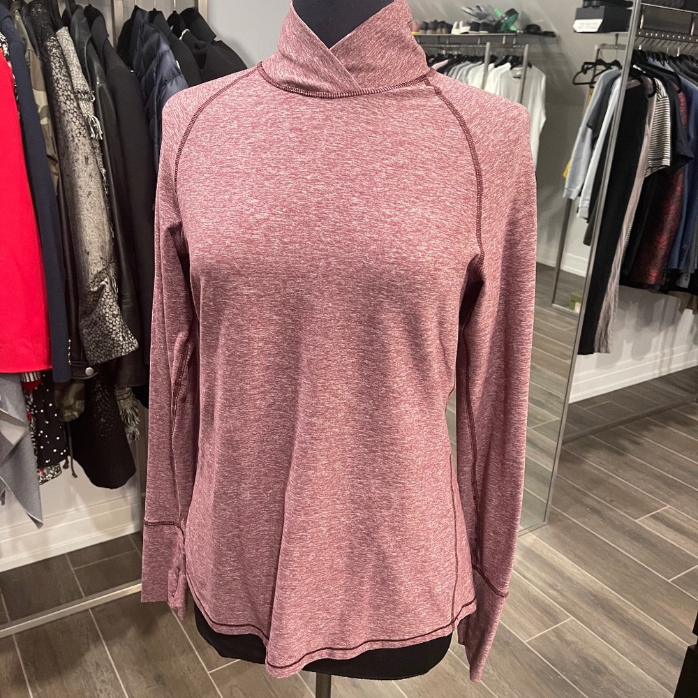 Lululemon top in size 8